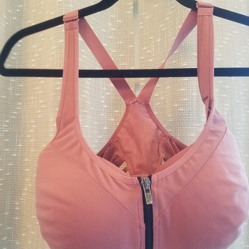 Victoria's Secret Knockout Sports Bra 38DDD
